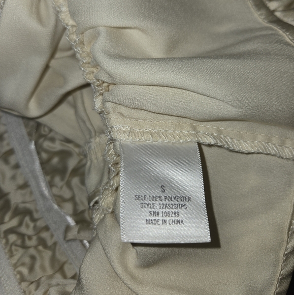 Mi Ami Cream Satin Cami Tie Ruffle Peplum Top - Picture 7 of 7